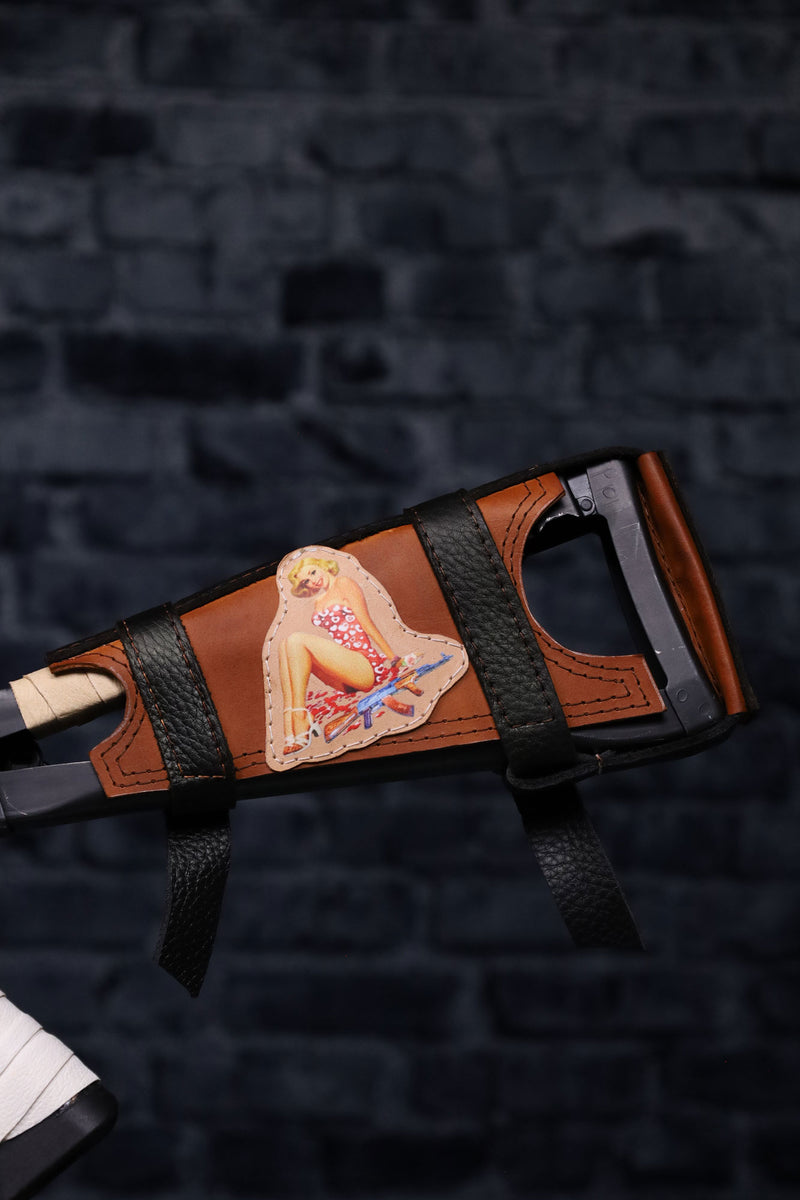 Triangle Leather Cheek Rest "Pin Up"