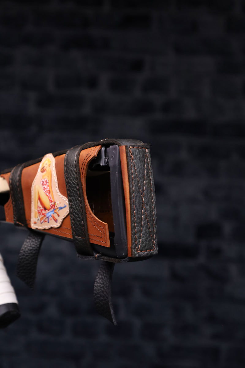 Triangle Leather Cheek Rest "Pin Up"